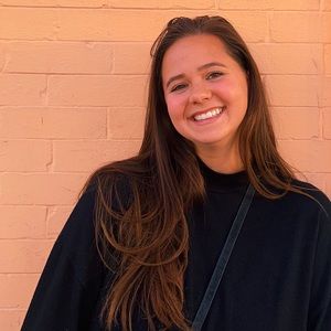 Meet your Posher, Makayla